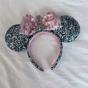 Disney Sequin Minnie Mouse Ears Headband - Silver and Pink